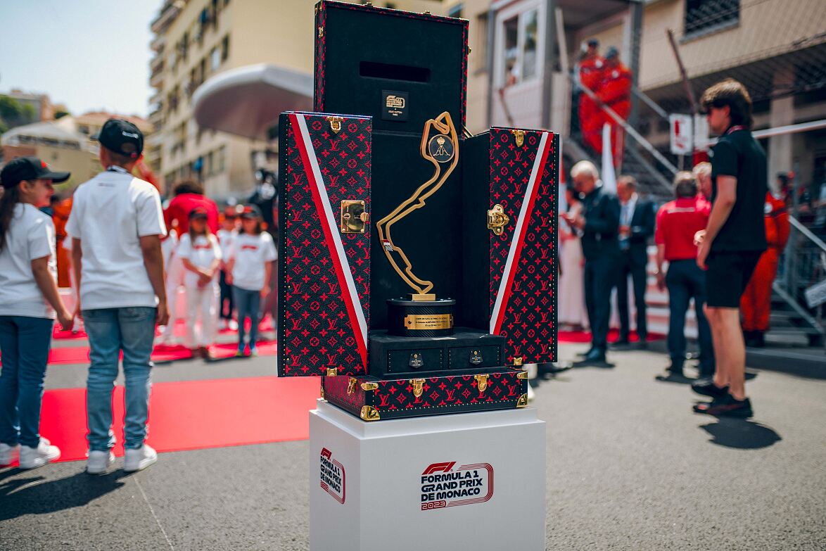 Louis Vuitton_Trophy Travel Case for the Formula 1 Grand Prix de Monaco_Prerace National Anthem Ceremony_Photographer Dorian Prost (1)