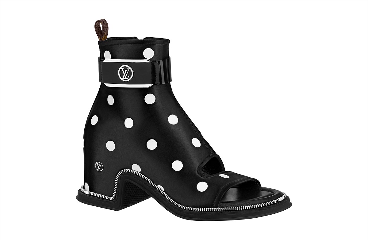 LV_LV MOONLIGHT_Ankle boots in printed satin with a strap in patent calf leather (3)