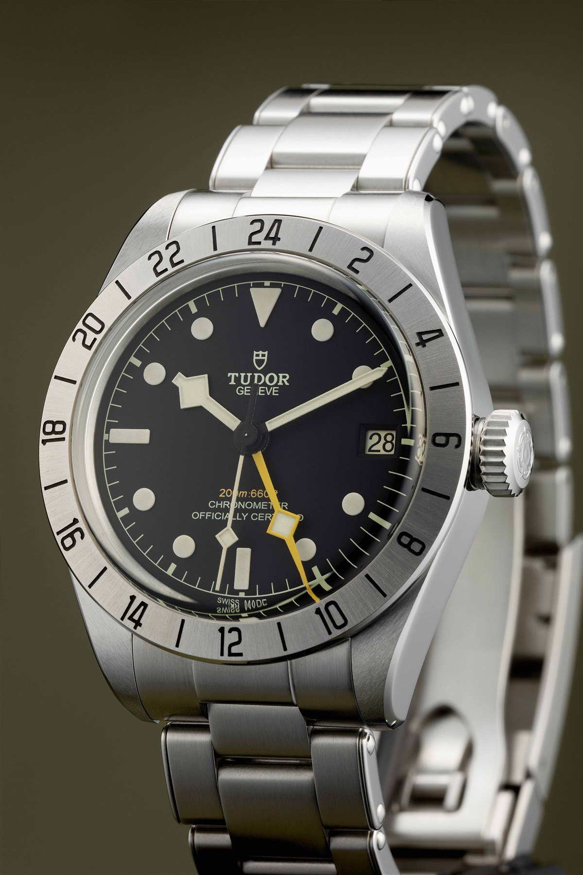 TUDOR_Black Bay PRO_Sujet (4)