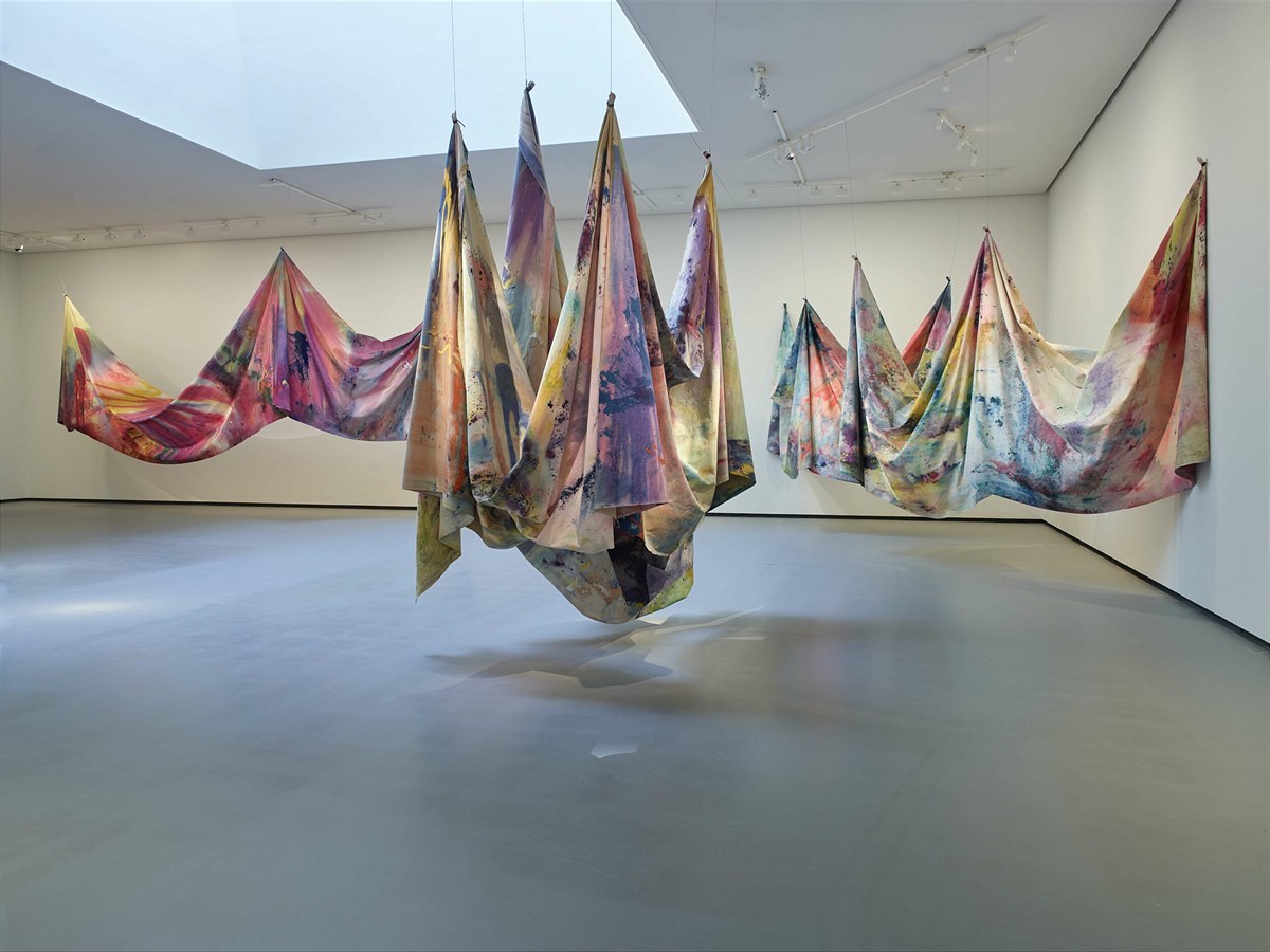 Fondation Louis Vuitton, exhibition Fugues in Color_Sam Gilliam, Carousel, 1970