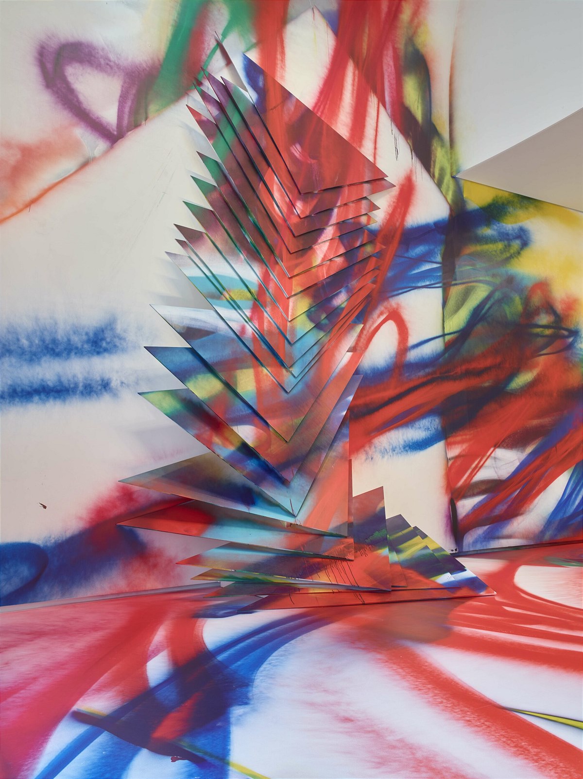 Fondation Louis Vuitton, exhibition Fugues in Color_Katharina Grosse, Splinter, 2022 (4)