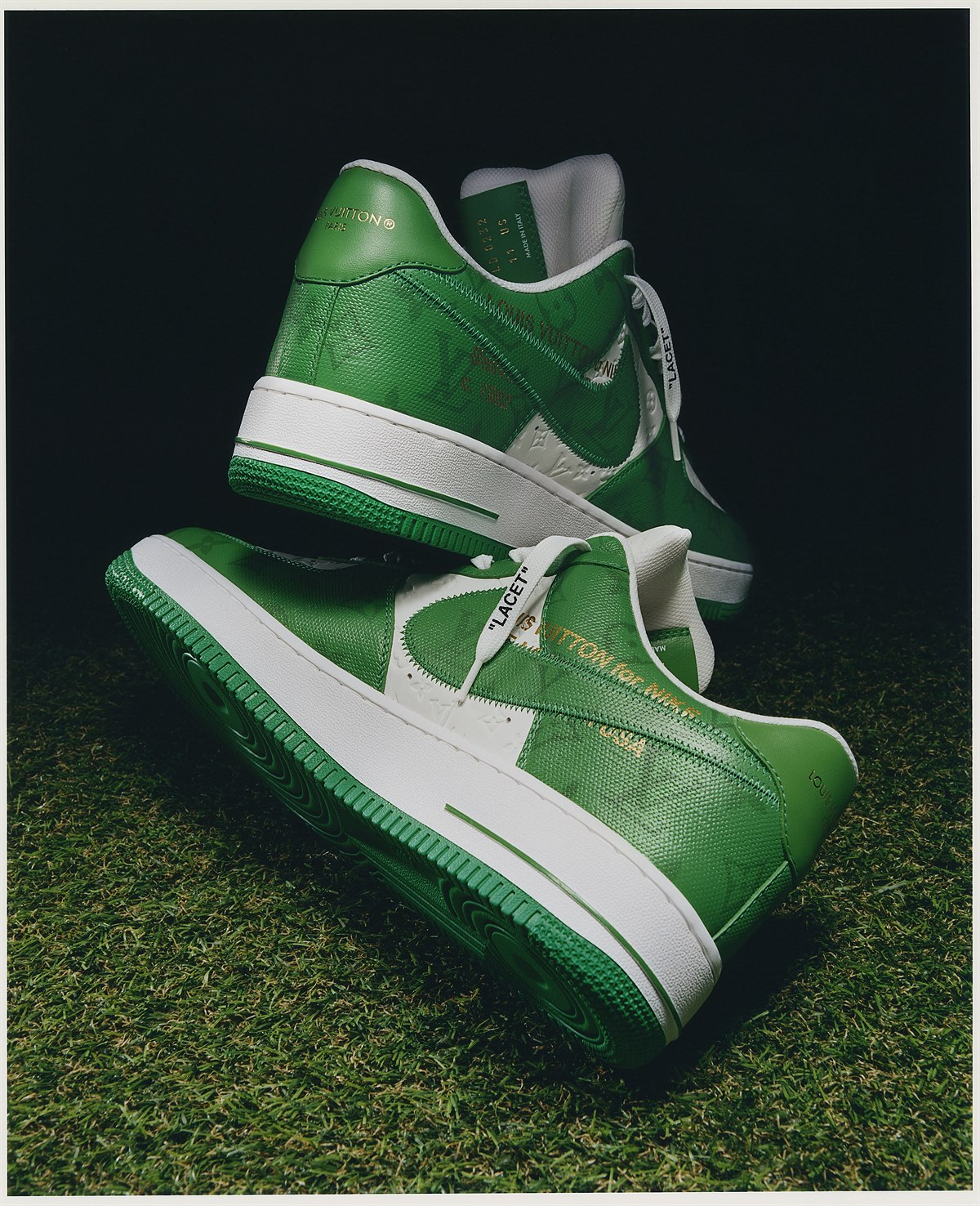Louis Vuitton & Nike Air Force 1 by Virgil Abloh Brooklyn Exhibition_LIFESTYLE_white & green low-top (3)