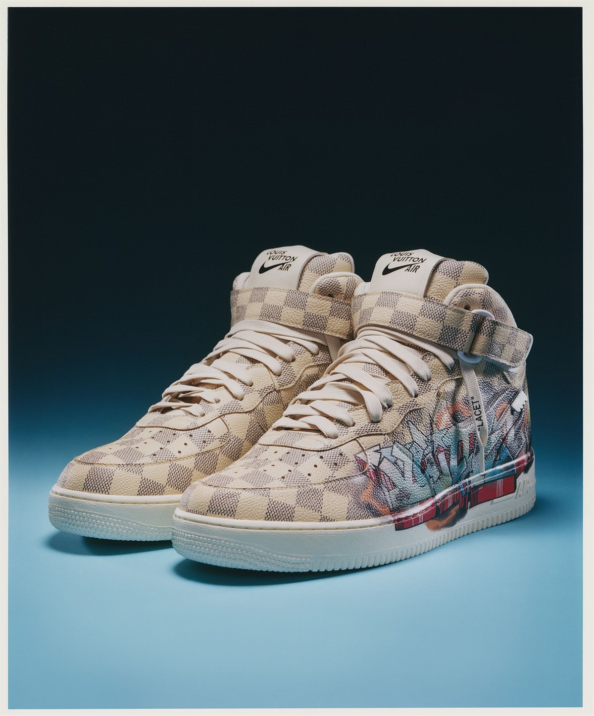 Louis Vuitton & Nike Air Force 1 by Virgil Abloh Brooklyn Exhibition_LIFESTYLE_sail & multi mid-top (1)