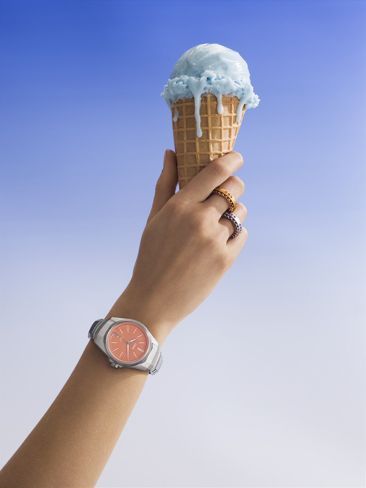 Bucherer_Summer_Model_1_0033_F1C_Sujet