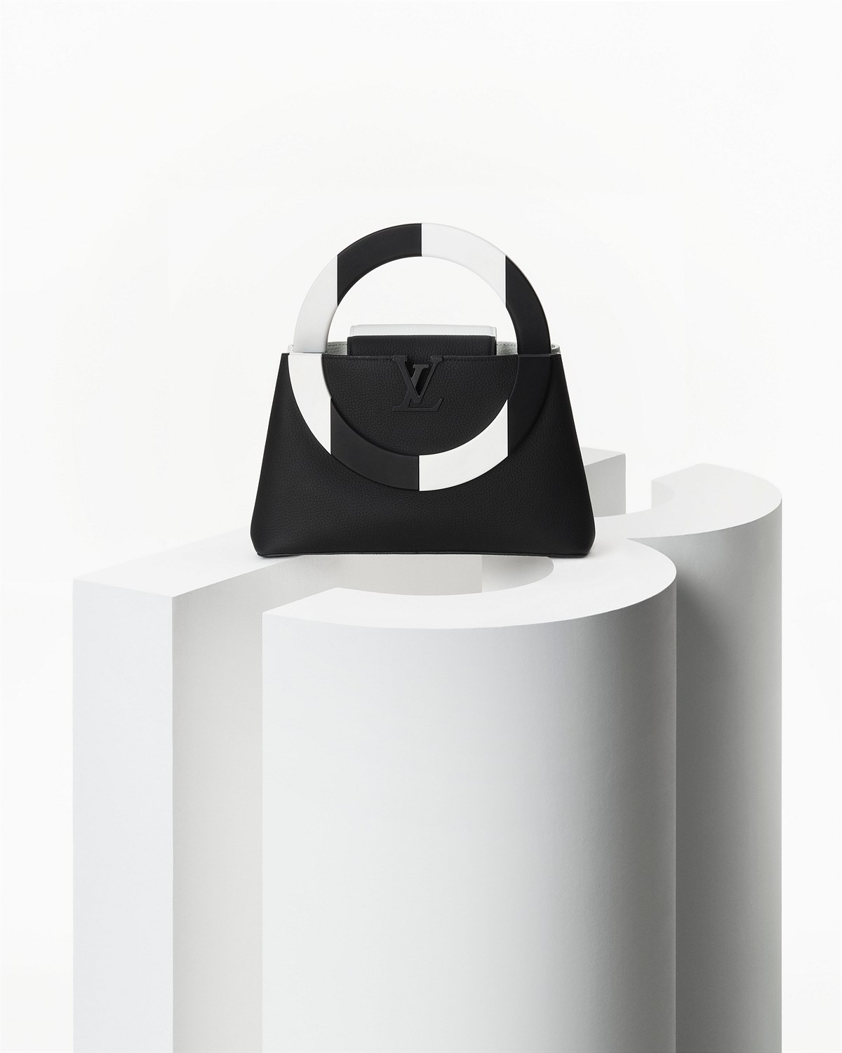 Louis Vuitton Artycapucines 2022_Chapter 4_Still life_Daniel Buren_Black