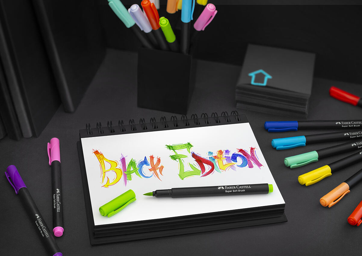 Faber-Castell_Brush pen Black Edition_Sujet