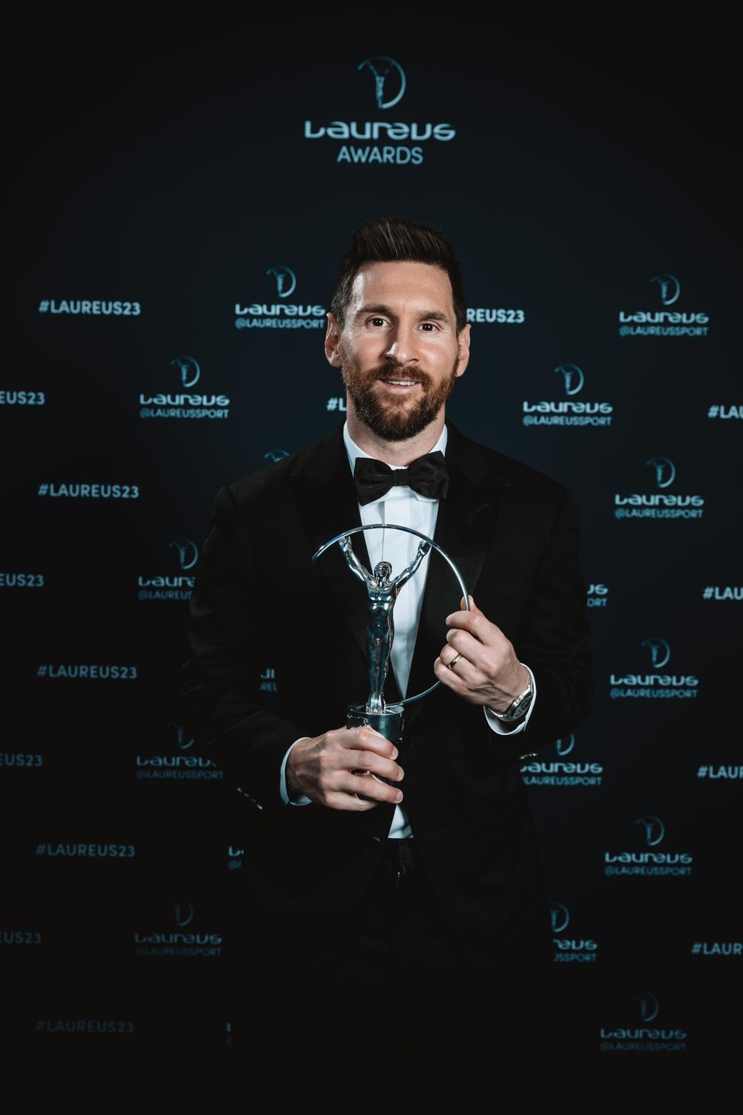 LV_Lionel Messi wears Louis Vuitton to win the 2023 Laureus Sportman of the Year Award (1)