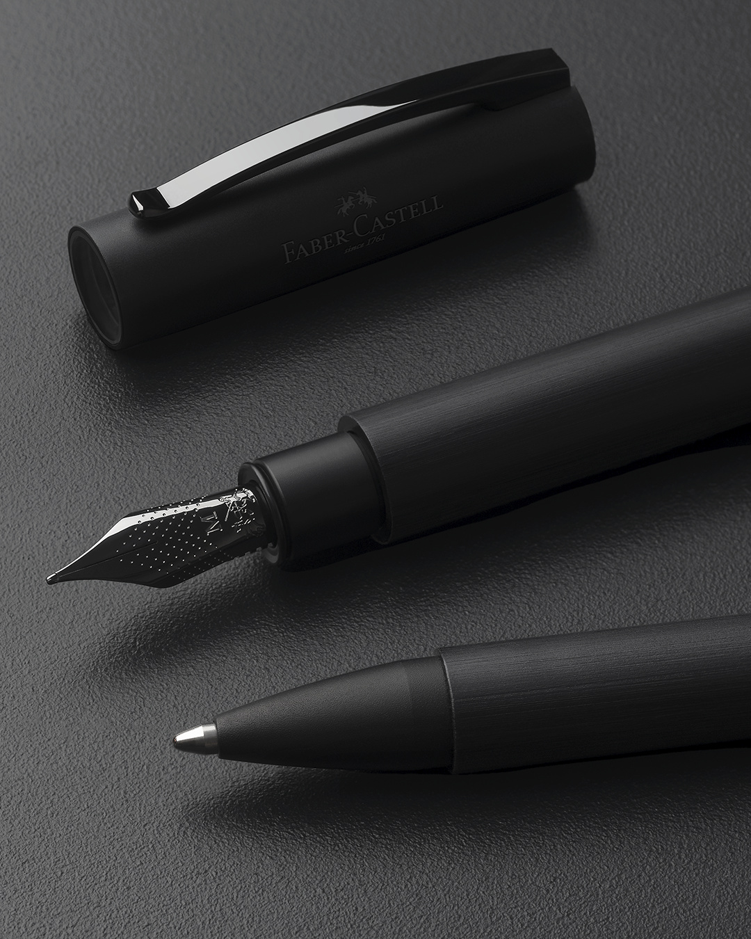 Faber-Castell_Ambition All Black_fountain pen_Sujet (1)