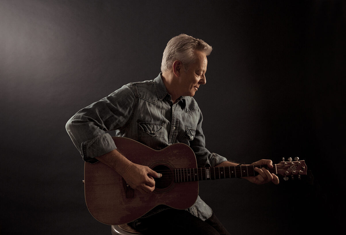 Tommy Emmanuel (c) Alyssa Gafkjen