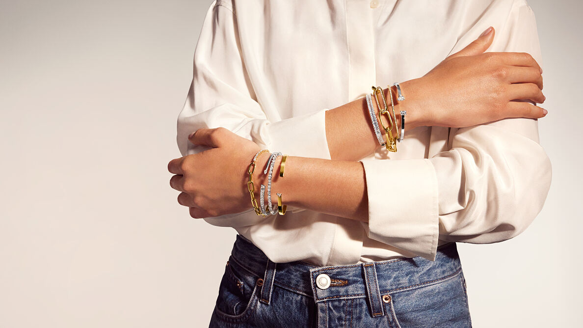 Bucherer Fine Jewellery_Stacking Bracelets-16x9_Imagebild_(c)Bucherer Fine Jewellery